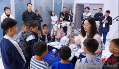 <b>正在研学长学姐的指点下</b>